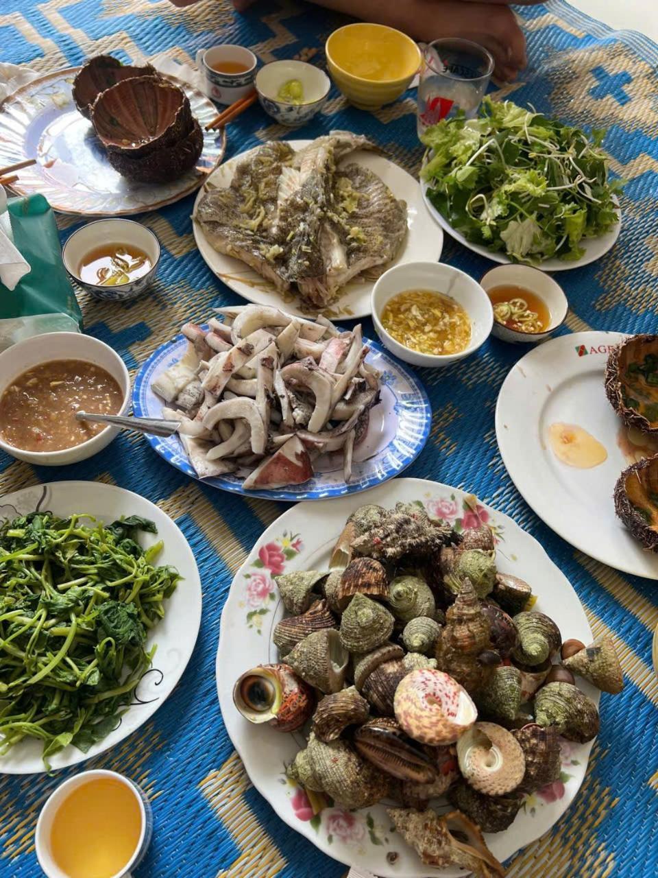 Nha Nghi Kim Ngan Acomodação com café da manhã Ly Son Exterior foto